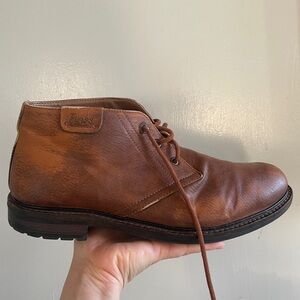 Bass Men's Tan Leather Chukka Boots